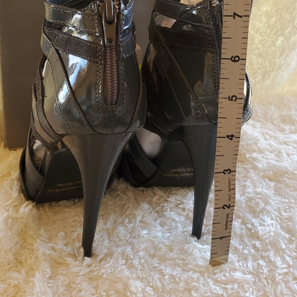 Heels👠 - Picture 3 of 7